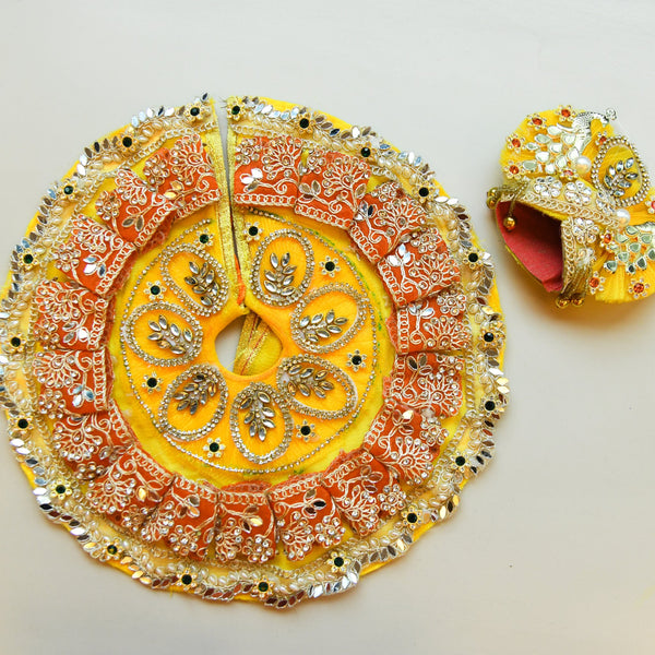 Chamak - Mukut & Poshaak Set